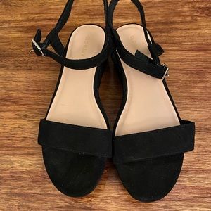 Old navy women’s sandals
